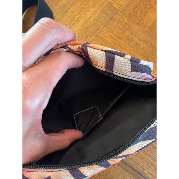 BILLABONG BELT BAG - Picture 4 of 4